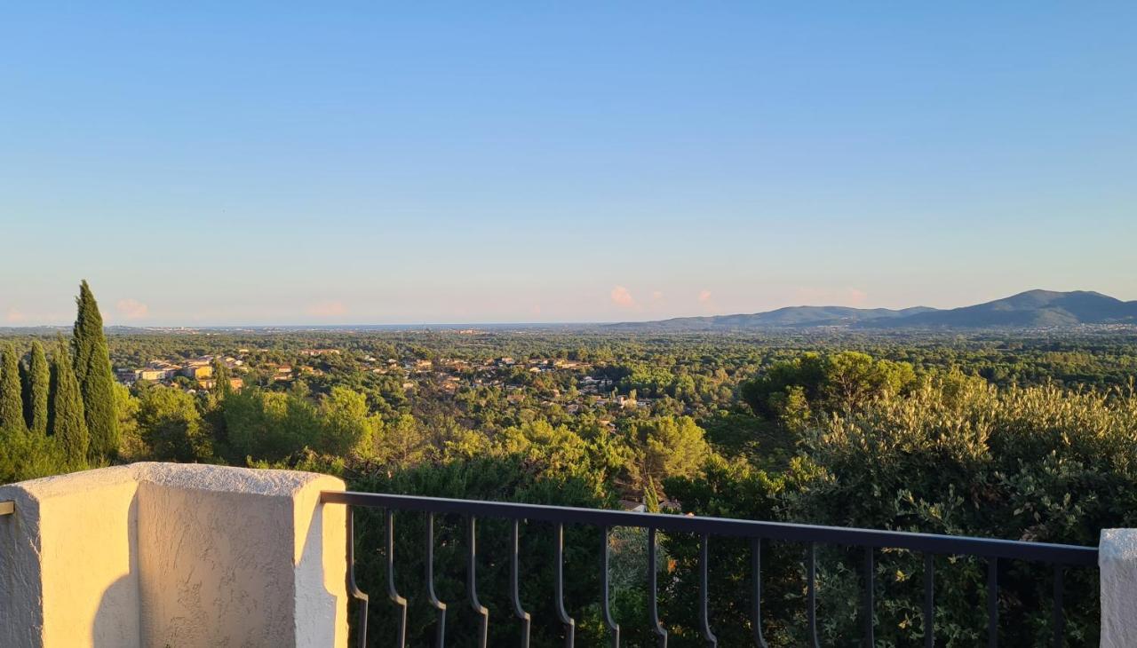 Corniche Du Paradis Roquebrune-sur-Argens Buitenkant foto